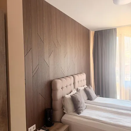 Valemo House فندق