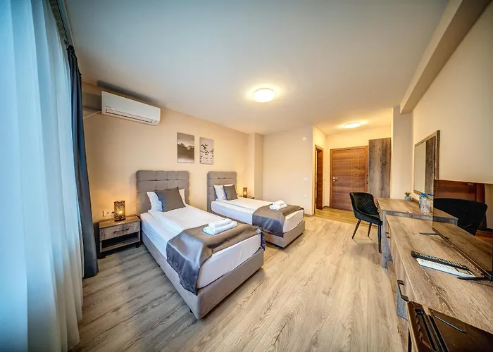 Hotel Valemo House *