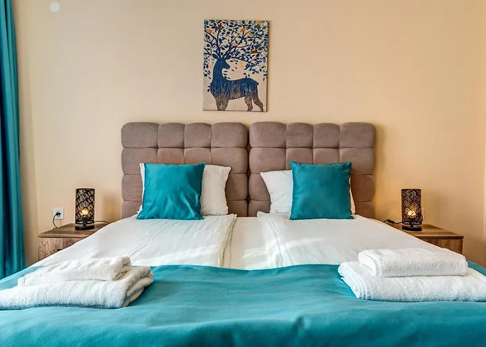 Valemo House Hotel *